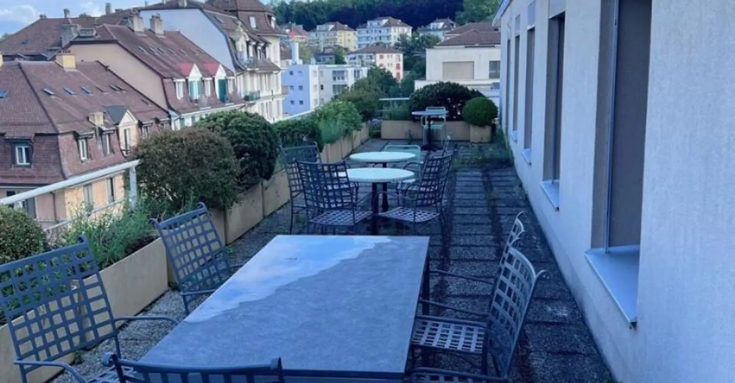 In affitto - 1.410 m² di uffici con deposito e parcheggi a Losanna - Foto 5 di 9