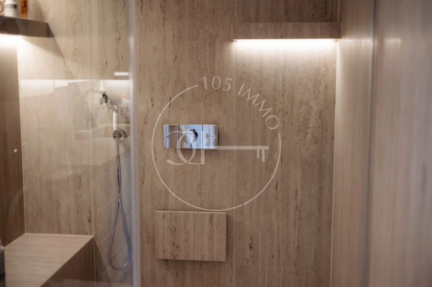 Bel Appartement Rénové - Photo 5 sur 7