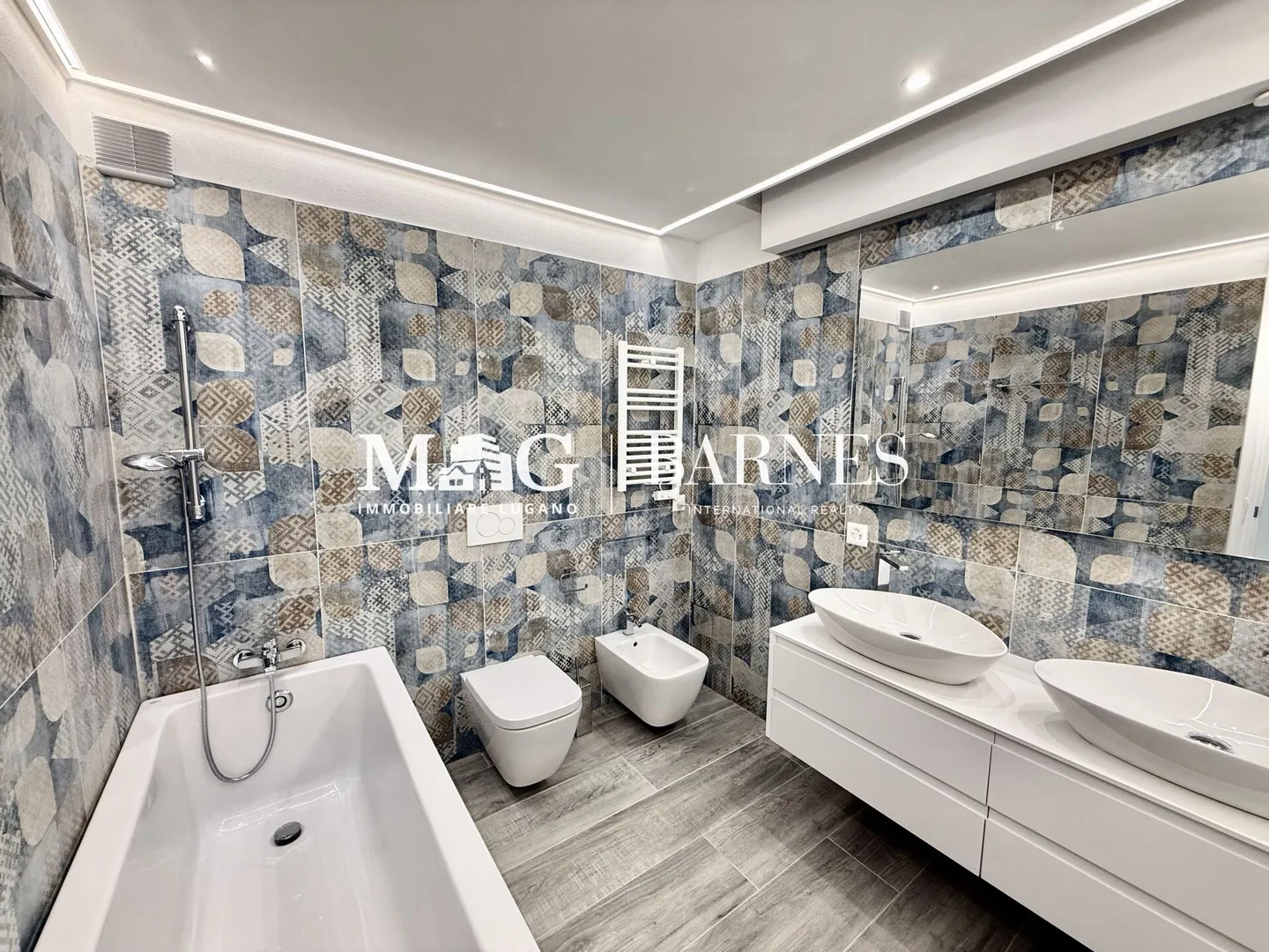 Lugano, Castagnola Directement sur le Lac - Appartement Moderne de 4,5 Pièces avec Vue sur le Lac - Photo 8 sur 8