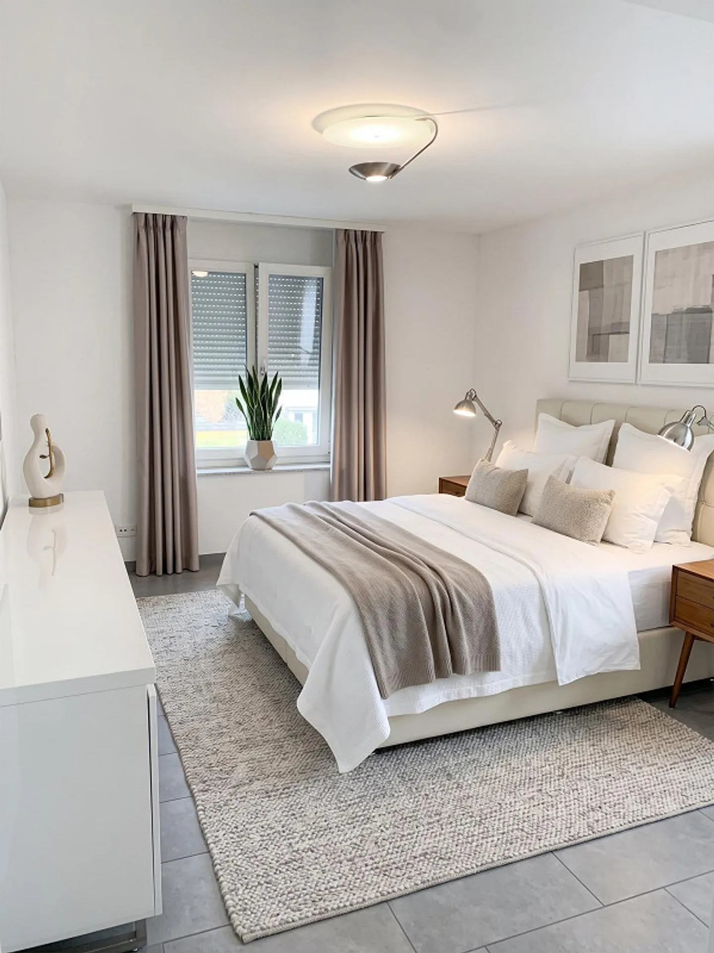 Bright 3.5 Room Apartment - Photo 4 of 9