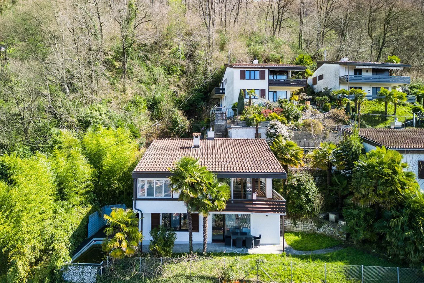 VILLA 5.5 LOCALI CON VISTA CITTÀ E LAGO DI LUGANO | EXCLUSIVE 5.5-R... - Foto 1 di 15