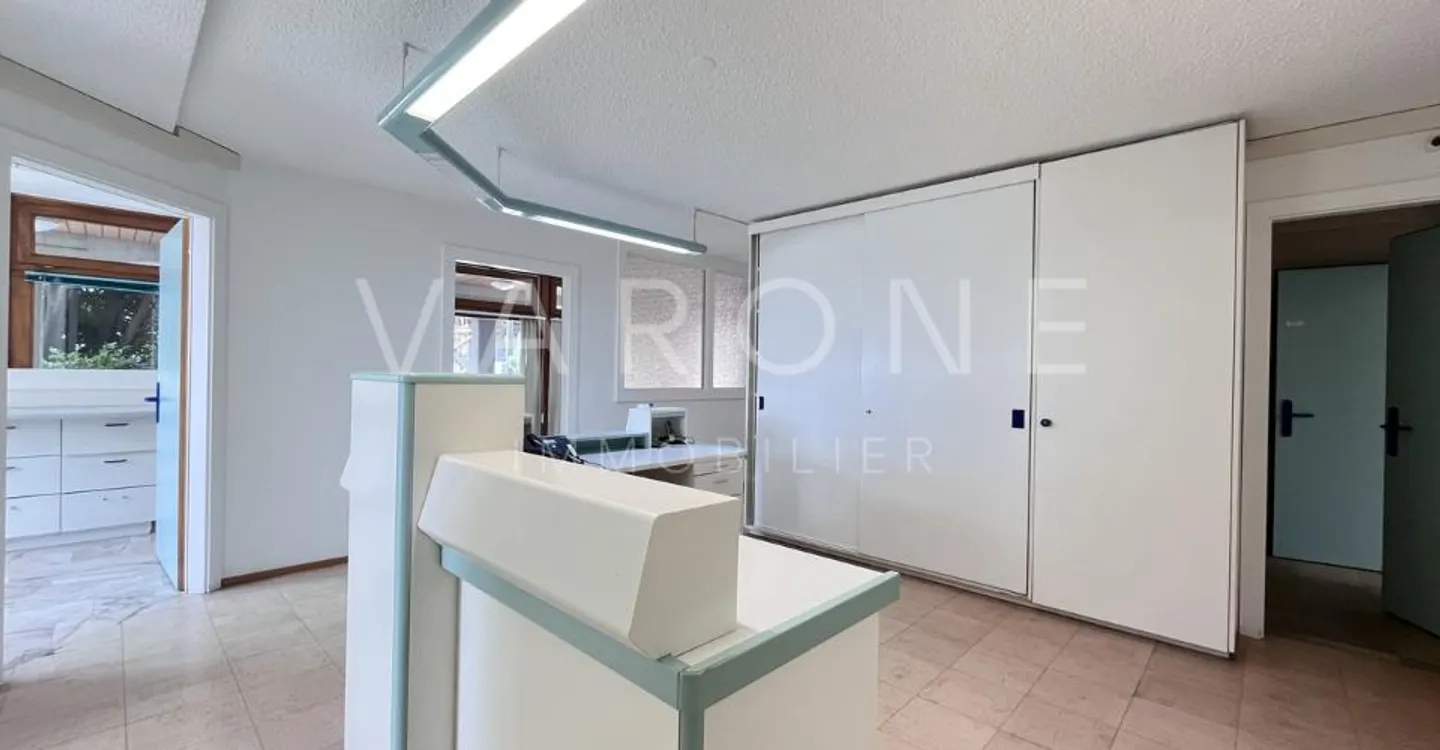 Commercial Space in Savièse - Photo 1 of 13