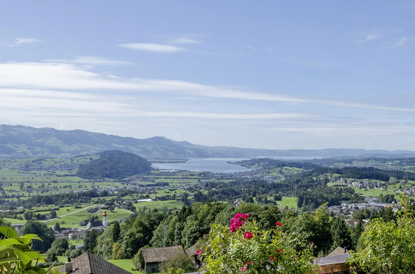 Modernes Einfamilienhaus mit atemberaubendem Blick - Foto 4 von 5