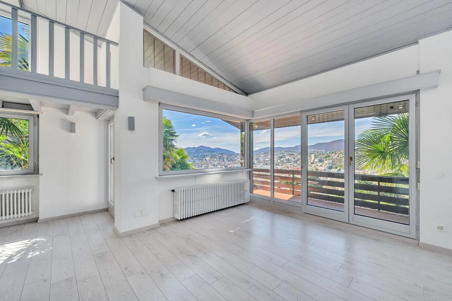 VILLA 5.5 LOCALI CON VISTA CITTÀ E LAGO DI LUGANO | EXCLUSIVE 5.5-R... - Foto 14 di 15