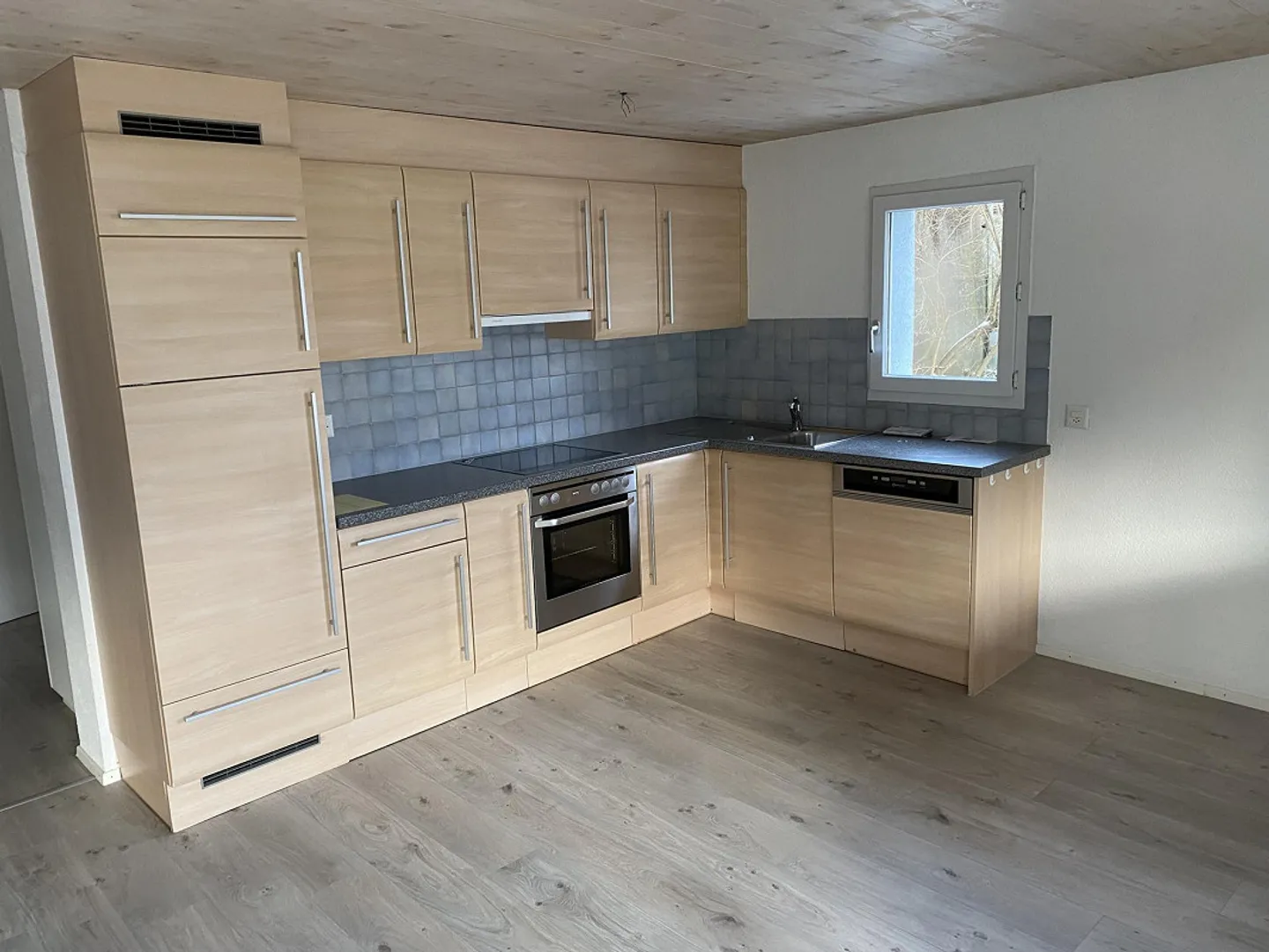 3.5 Room Apartment - Photo 3 of 6
