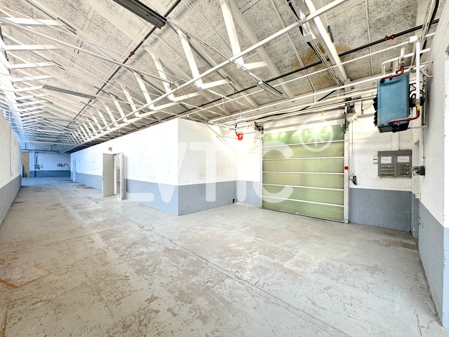 Entrepôt, showroom de 1'040 m2 à louer à Meyrin - Photo 4 sur 7