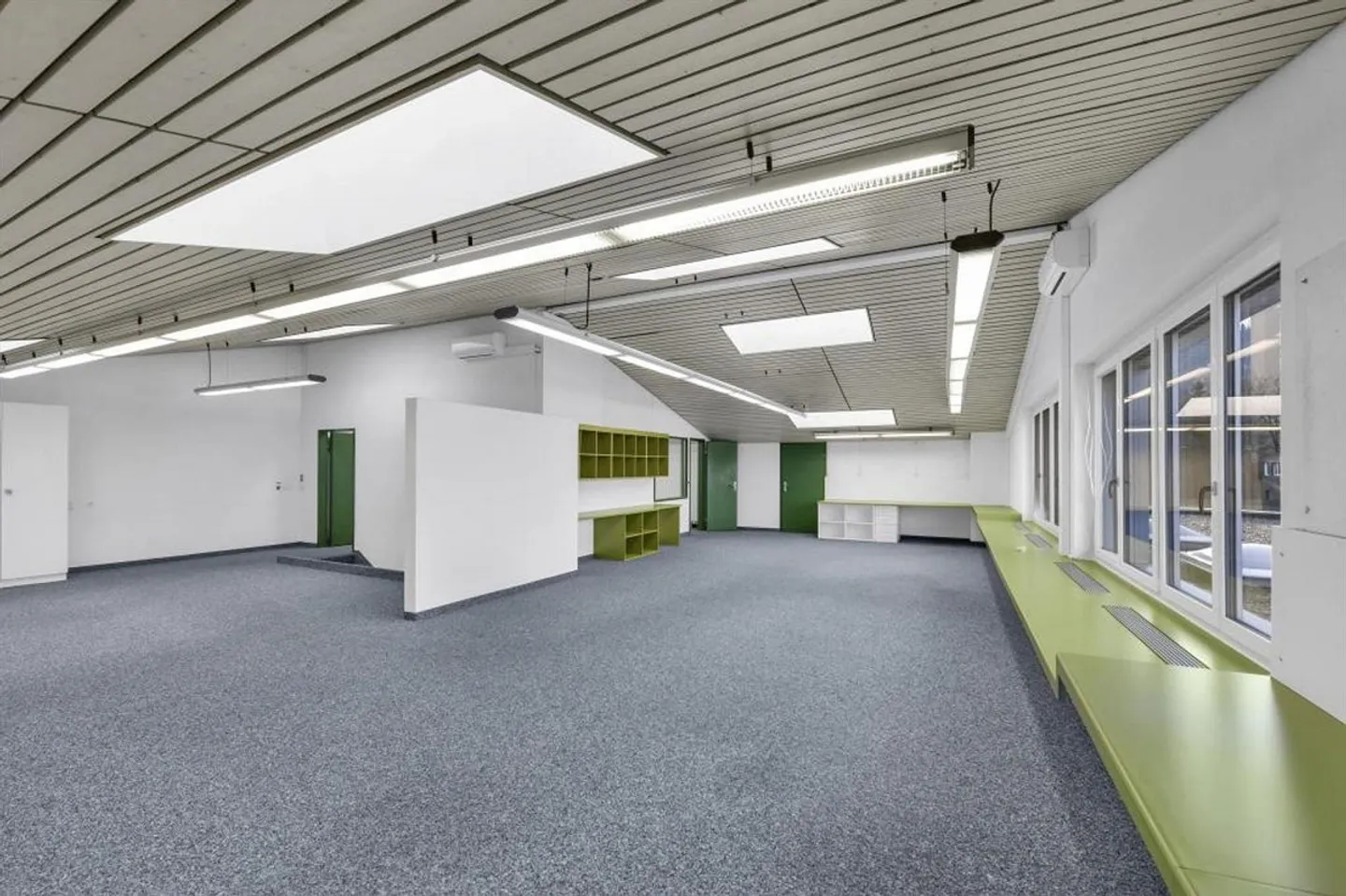 Attractive office and training rooms in St. Gallen in an unbeatable location - Photo 4 of 13