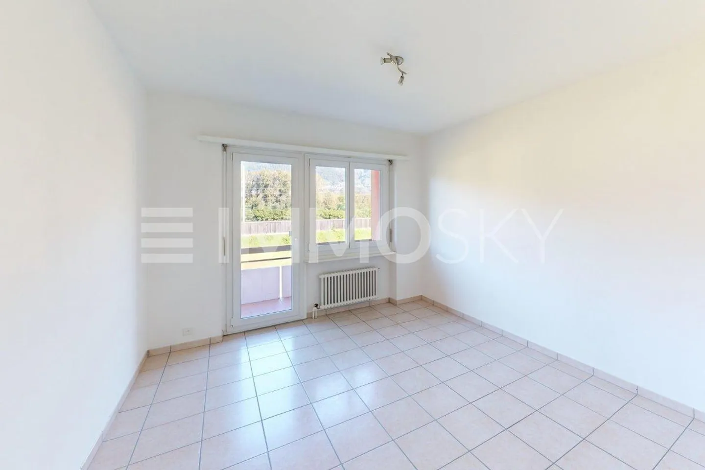 Spacious Apartment in Quartino - Photo 5 of 5