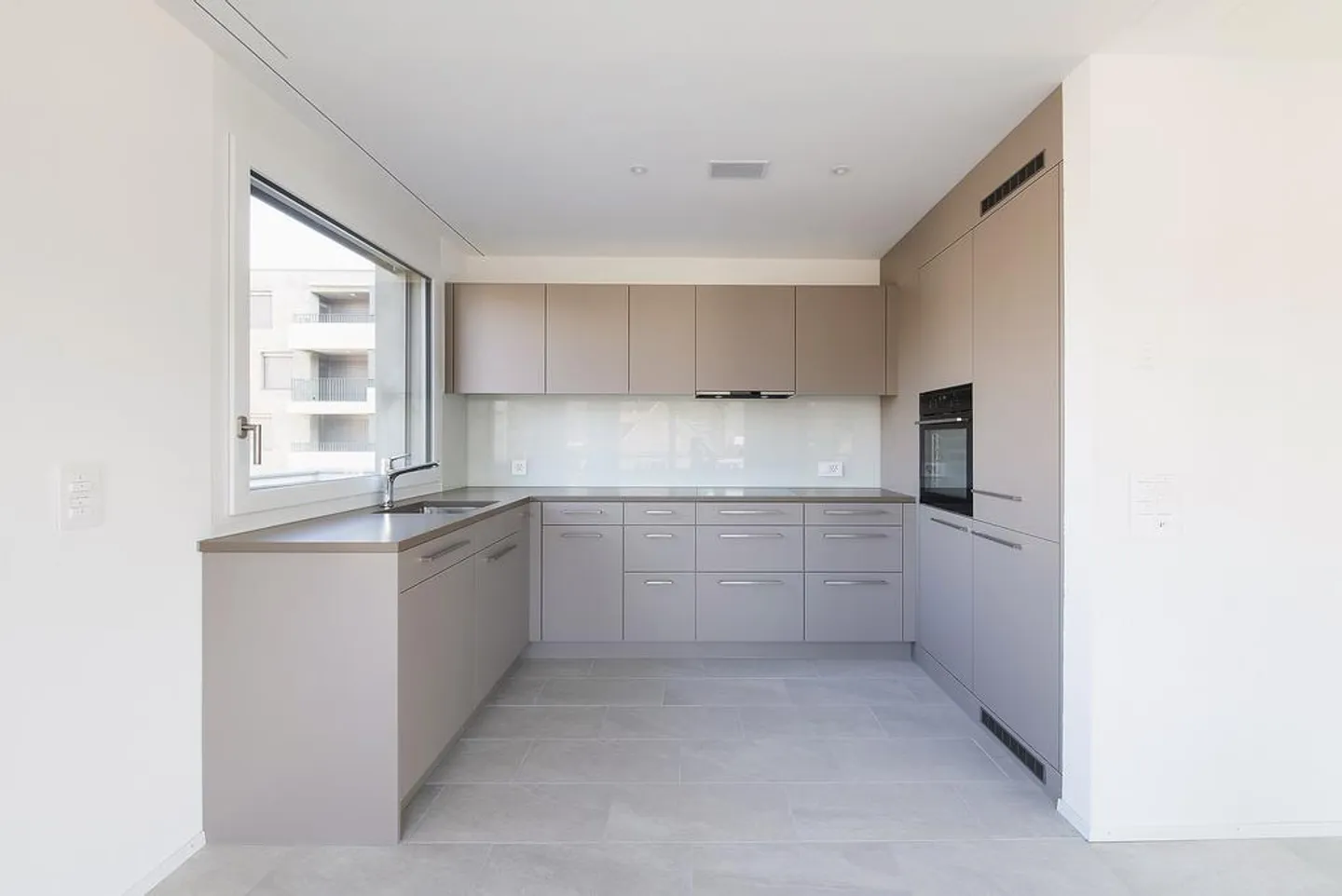 modern 3.5 room apartment - Photo 5 of 11