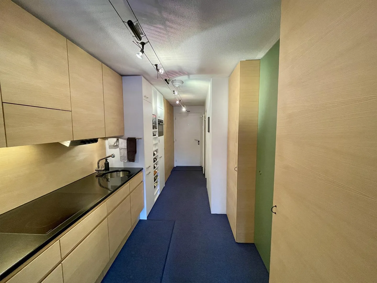 Appartamento moderno per le vacanze ad Arosa, 2 camere, balcone, garage sotterraneo - Foto 9 di 21
