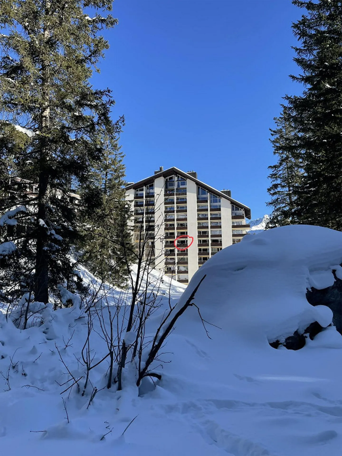 Appartamento moderno per le vacanze ad Arosa, 2 camere, balcone, garage sotterraneo - Foto 14 di 21