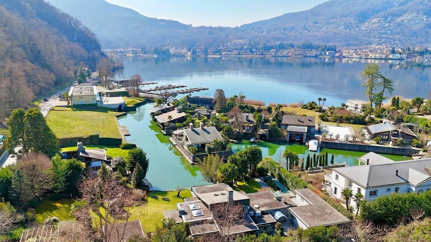 Villa de Luxe Face au Lac de Lugano avec Ponton et Place de Bateau - Photo 3 sur 21