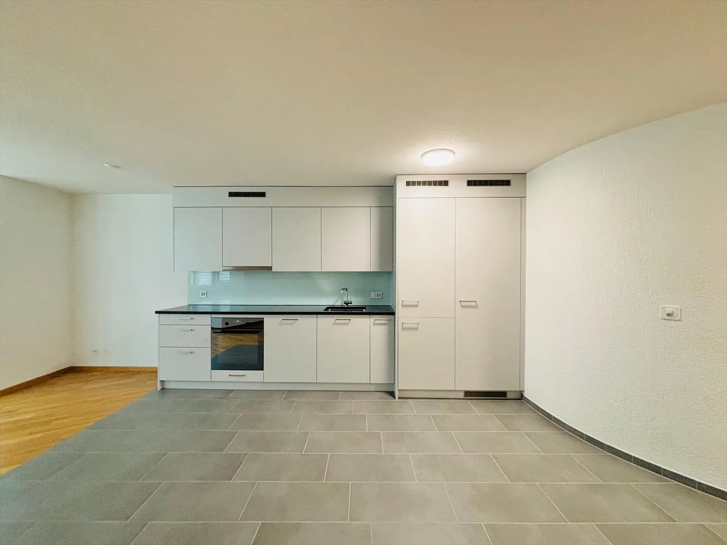 2-room apartment - Photo 5 of 8