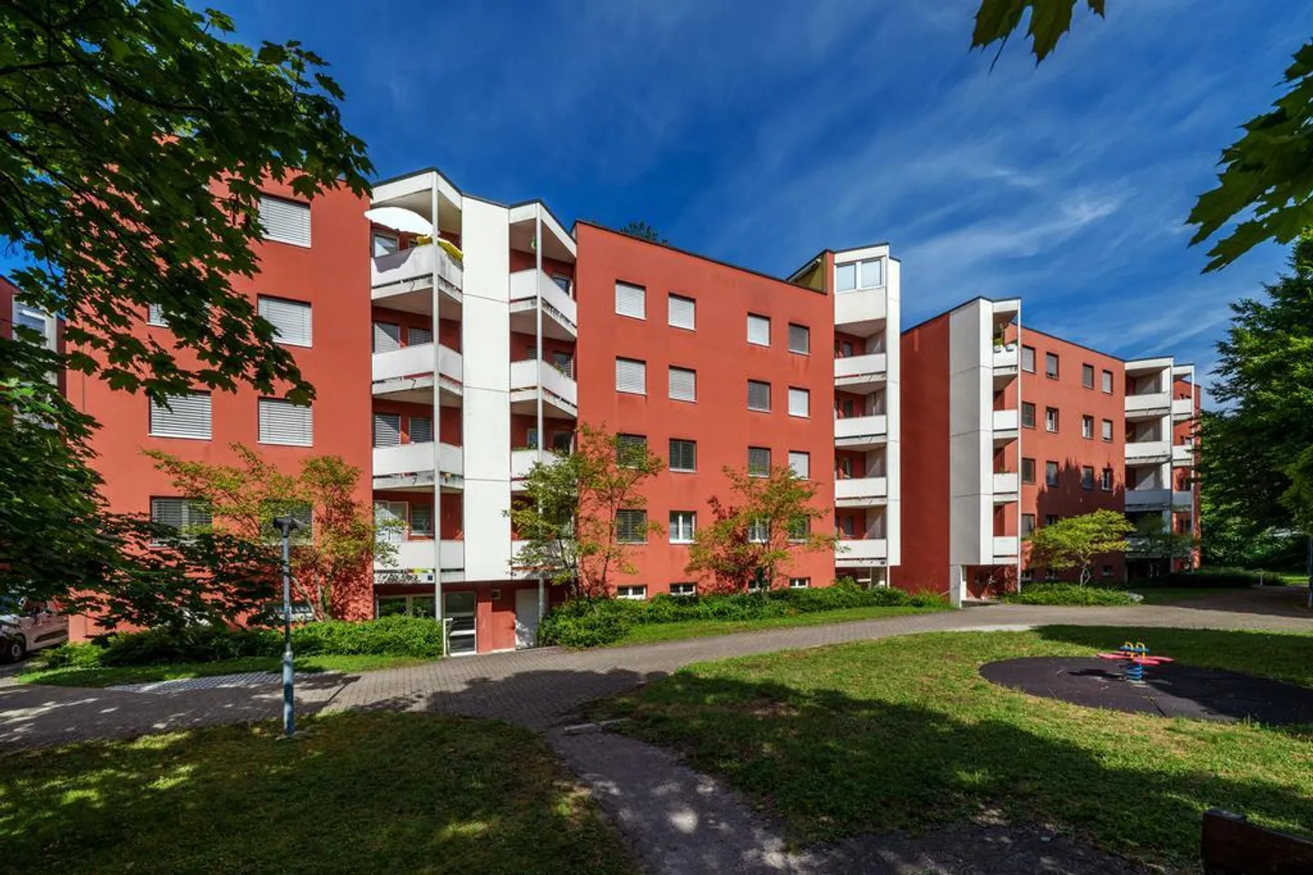 Familienwohnung an der Birs mit Gartensitzplatz - Foto 1 von 9