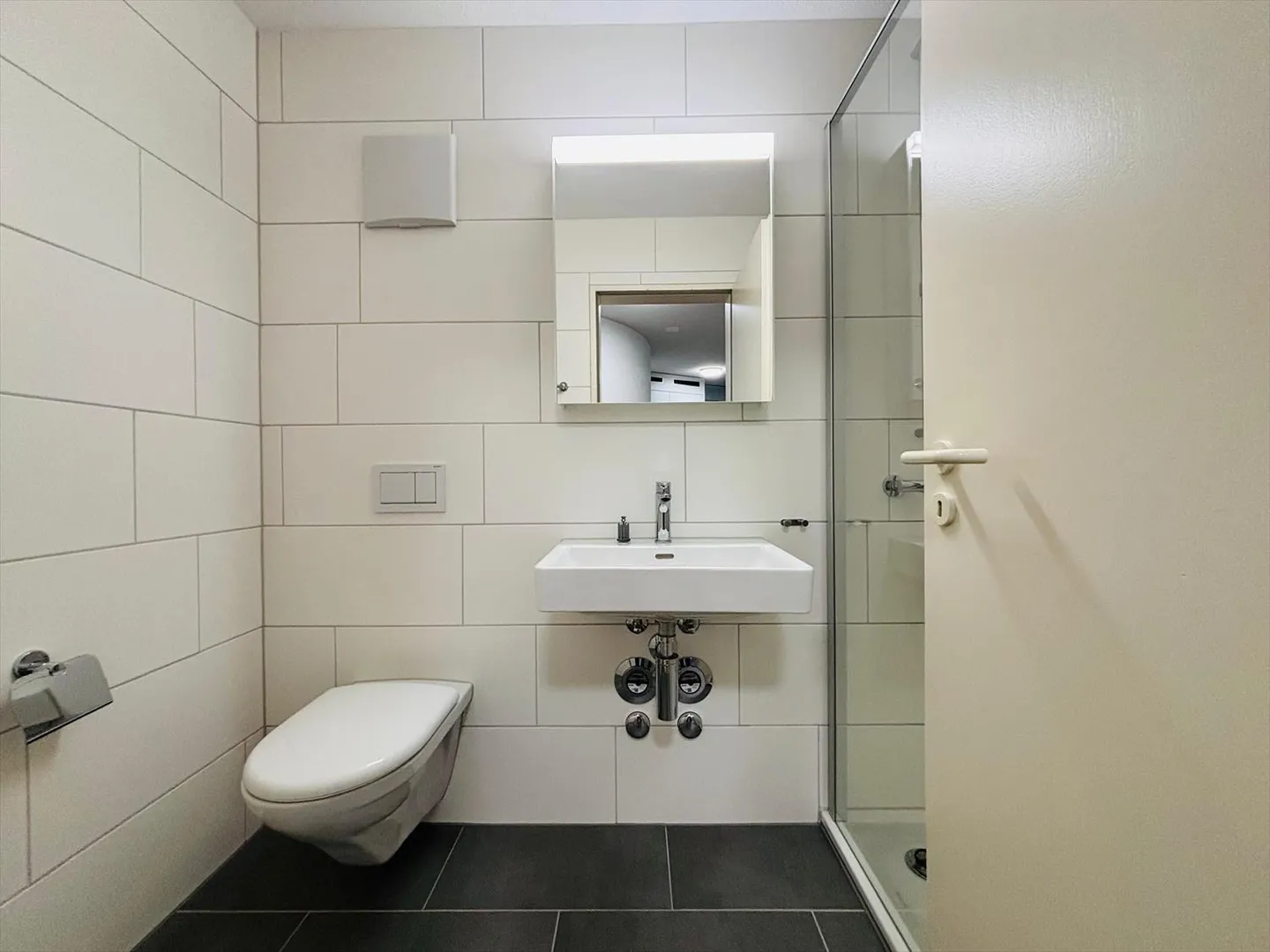 2-room apartment - Photo 7 of 8