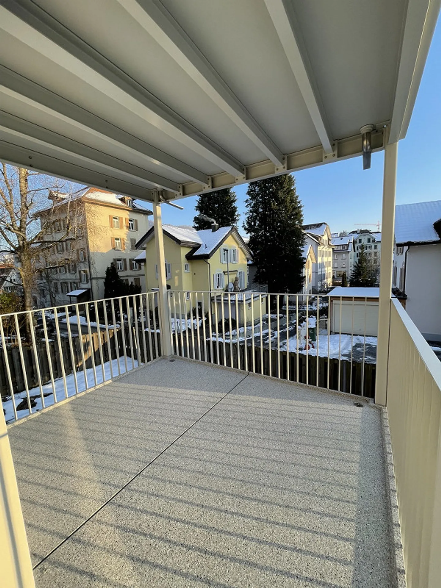 partially renovated, beautiful old apartment ground floor - Photo 20 of 22