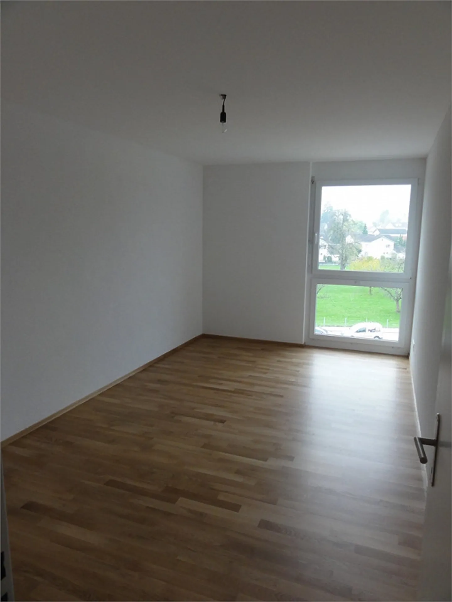 Modernes 4.5 Zimmer Apartment - Foto 8 von 14