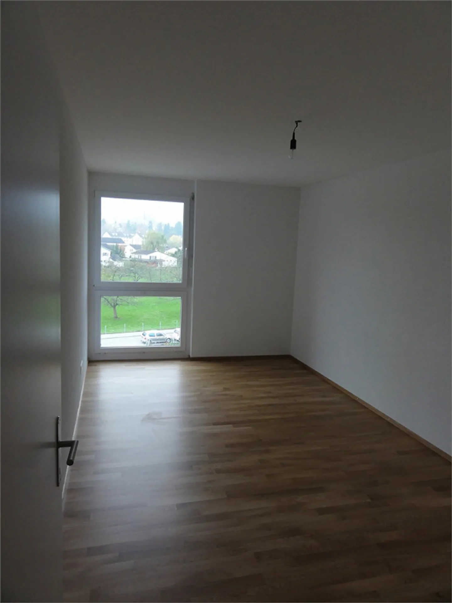 Modernes 4.5 Zimmer Apartment - Foto 9 von 14