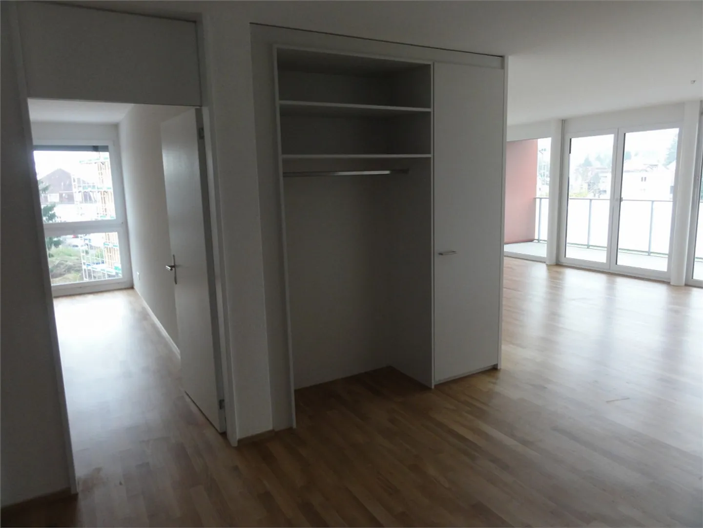 Modernes 4.5 Zimmer Apartment - Foto 10 von 14