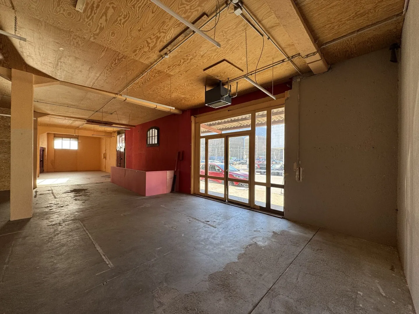 Halle - Gewerbefläche - Foto 1 von 8