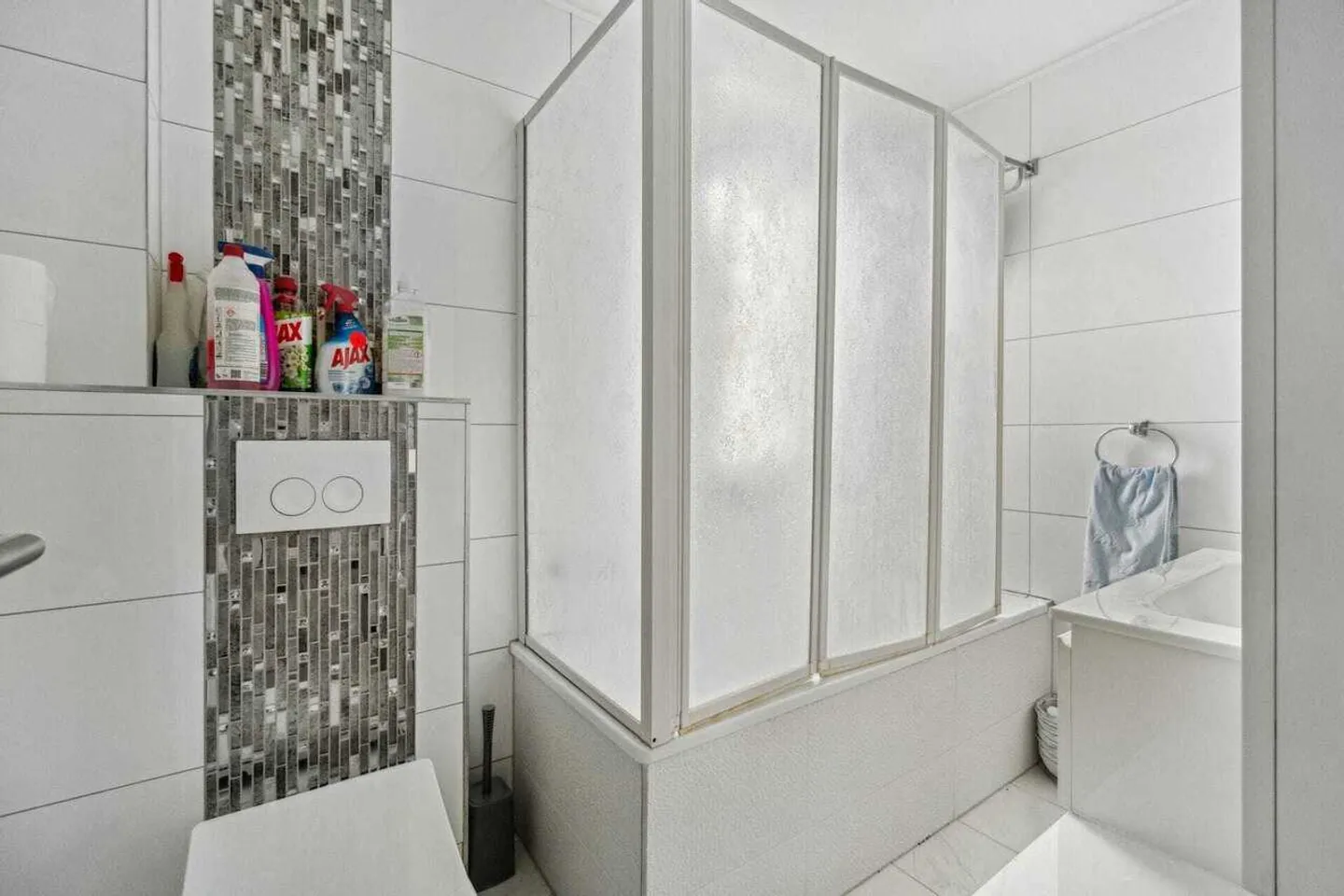 Charmantes 5.5-Zimmer Haus in Giebenach kaufen - Foto 9 von 13