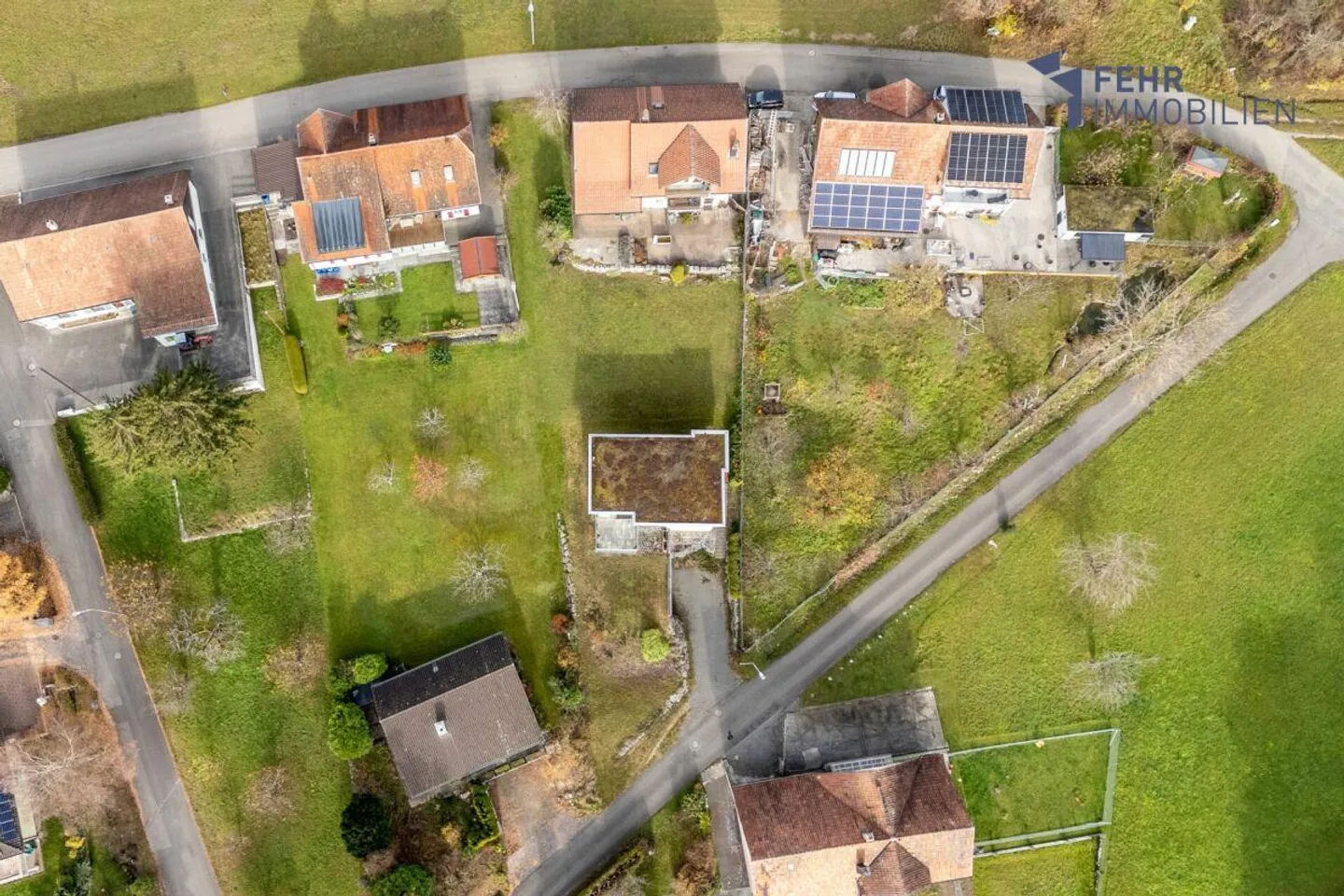 Fehr Immobilien - Aussichtsreiches 5½-Zi.-Einfamilienhaus an idylli... - Foto 12 von 13