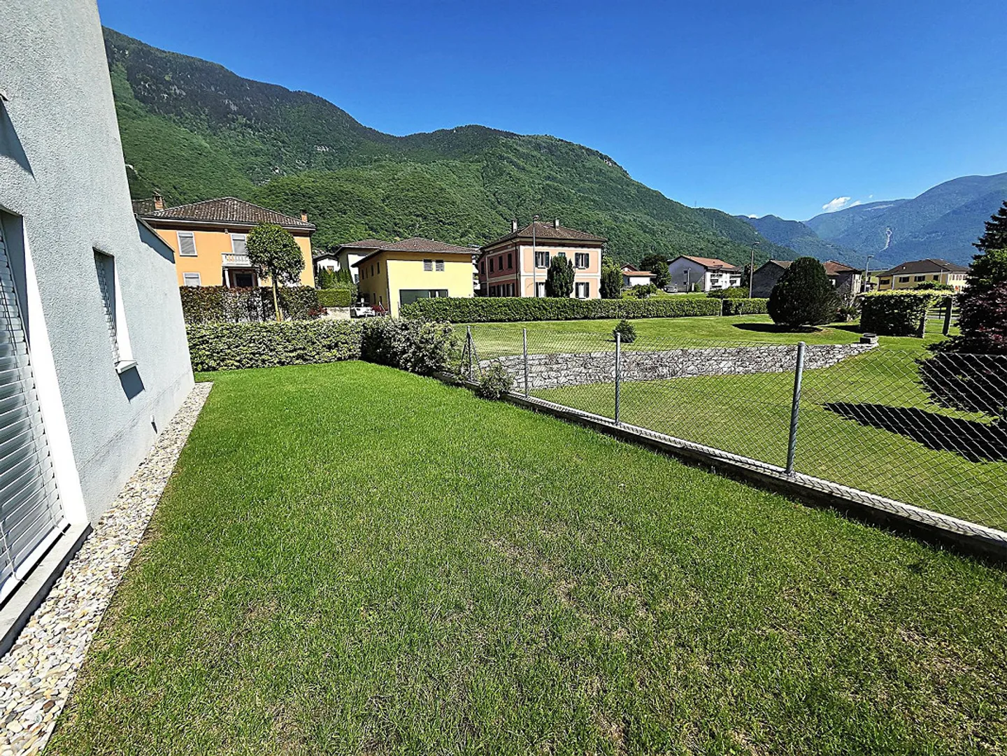 Appartamento 4.5 locali con giardino a Claro - Photo 3 sur 15