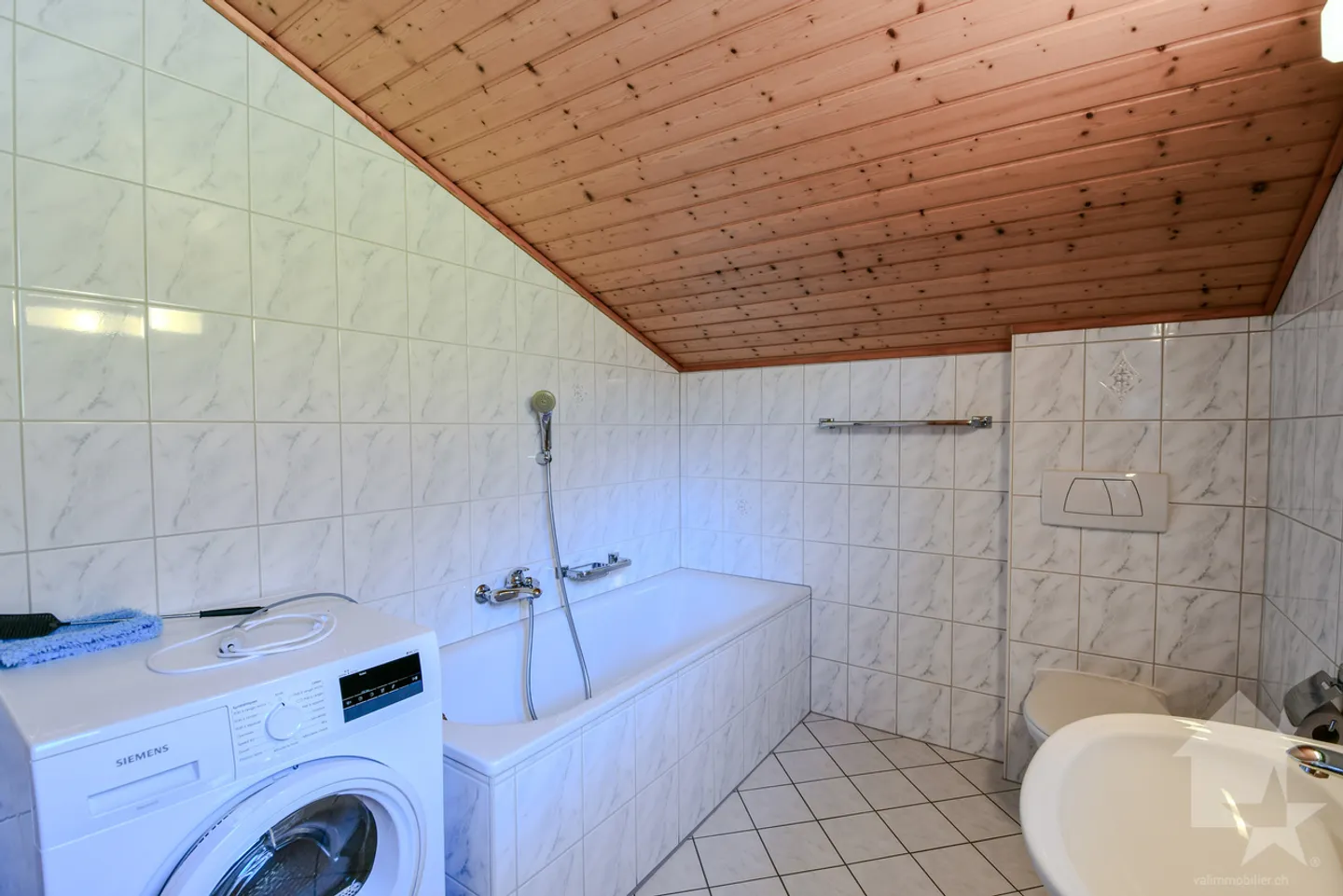 DA PRENDERE - Casa di charme nel cuore del Val de Bagnes - Foto 10 di 15