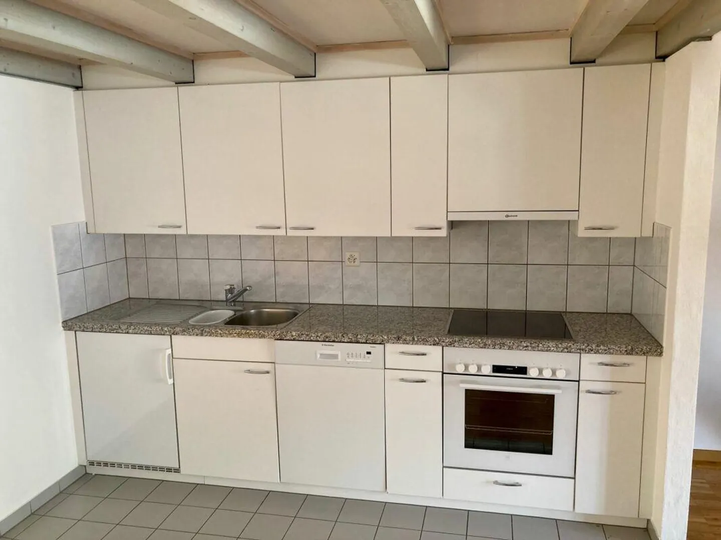 Appartement central 2.5 pièces - Photo 4 sur 8