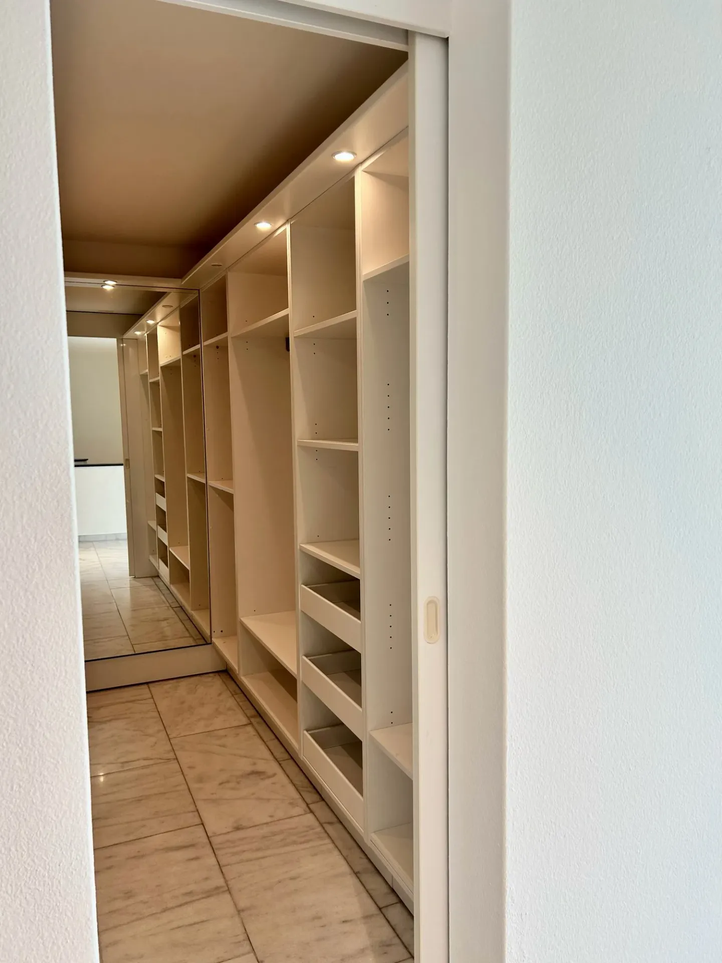Appartamento esclusivo di 6,5 stanze su due livelli con vista a Riehen - Foto 10 di 24