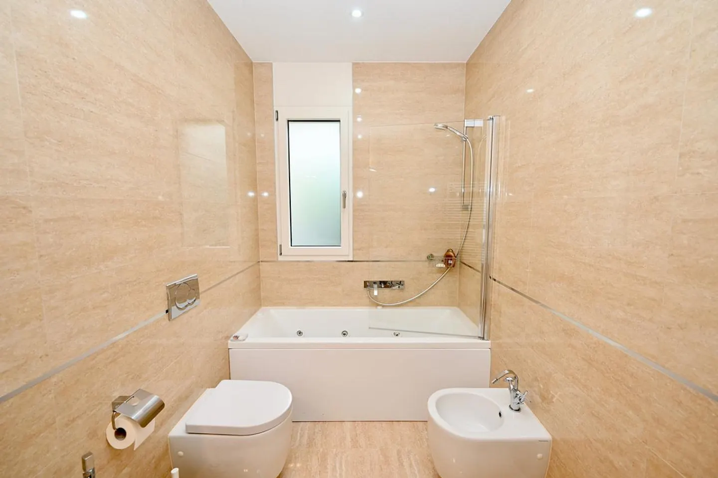 Elegant Apartment with Garden - 1.5 km to TASIS School - Photo 16 of 17