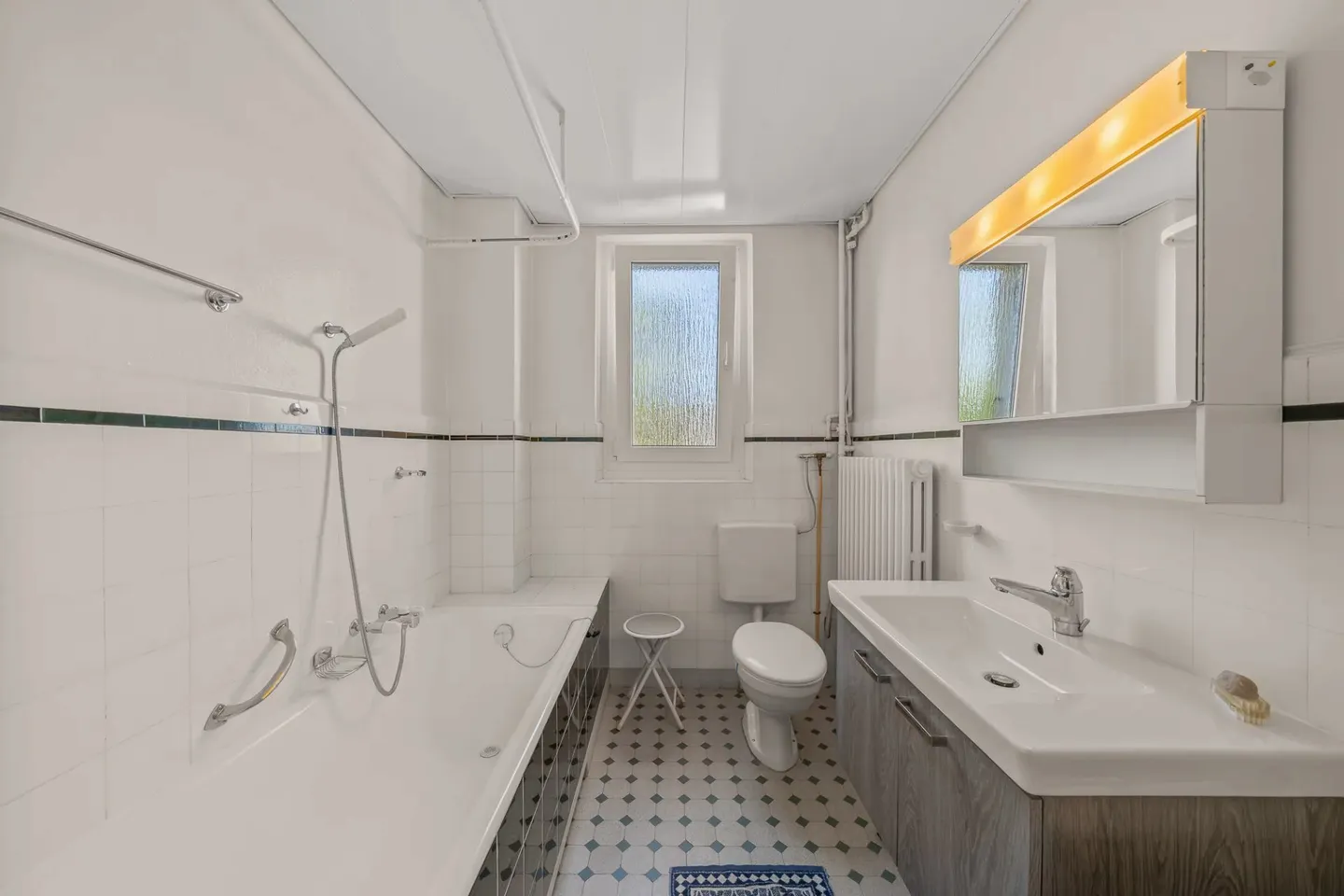 Affascinante Casa Familiare con Vista Lago - Foto 16 di 19