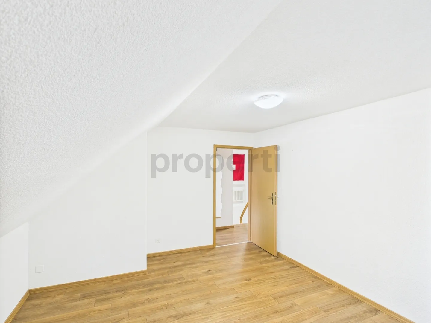 Familienfreundliche Maisonette-Wohnung in Zeihen (AG)  auf Wunsch teilmöbliert! - Foto 9 von 13
