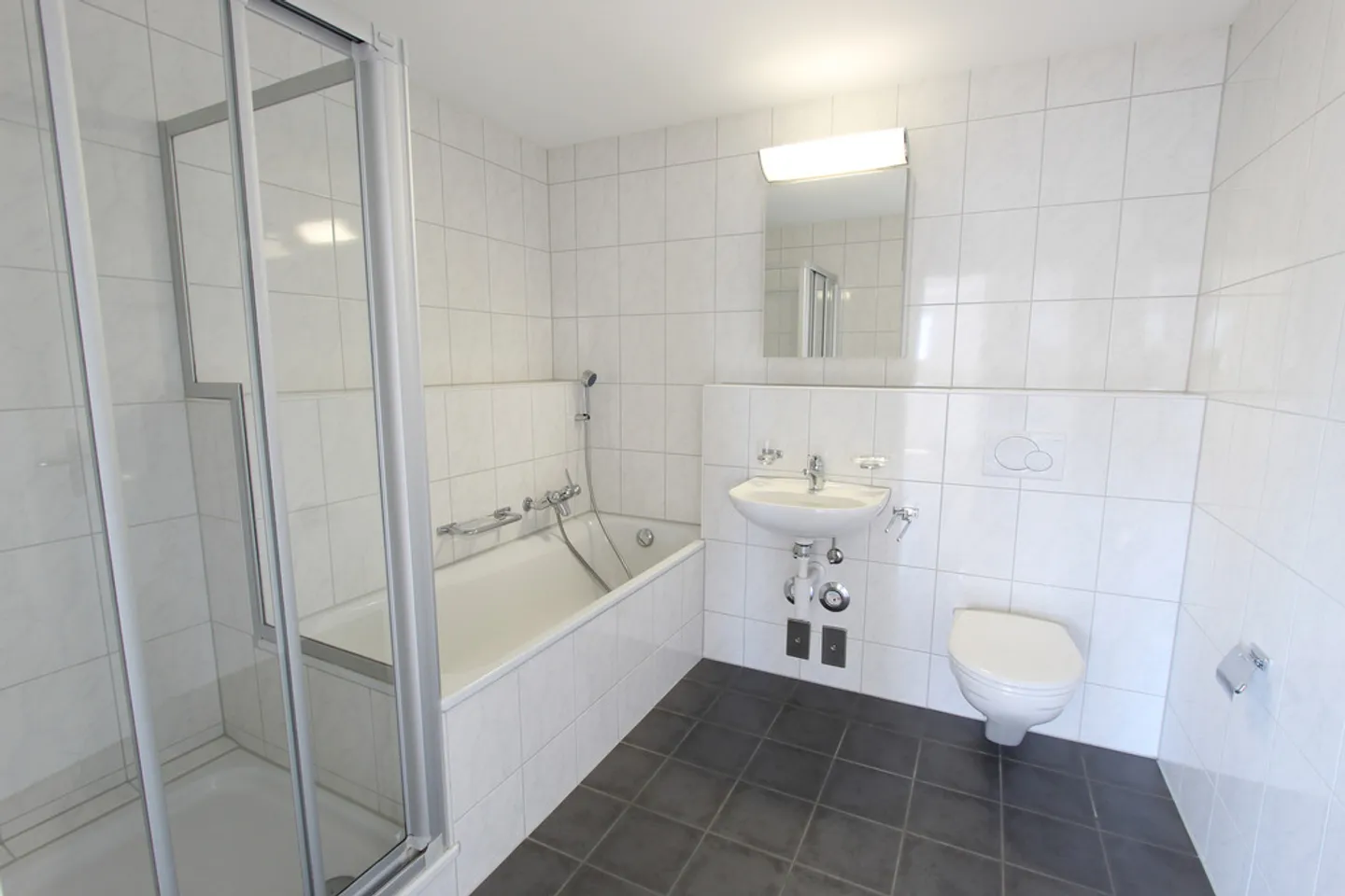 Appartamento attraente di 2,5 stanze con grande balcone - Foto 5 di 6