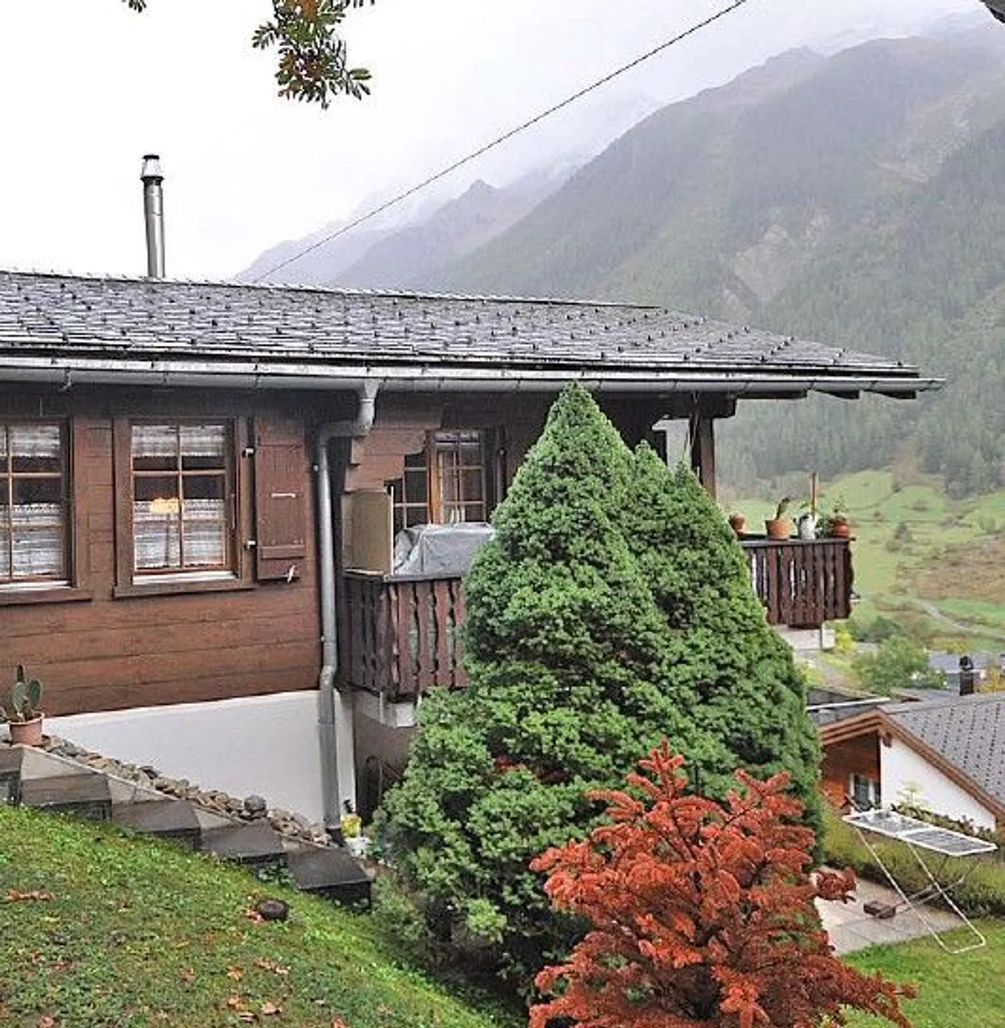 Charmantes Reihenhaus zur Auktion - Foto 1 von 13