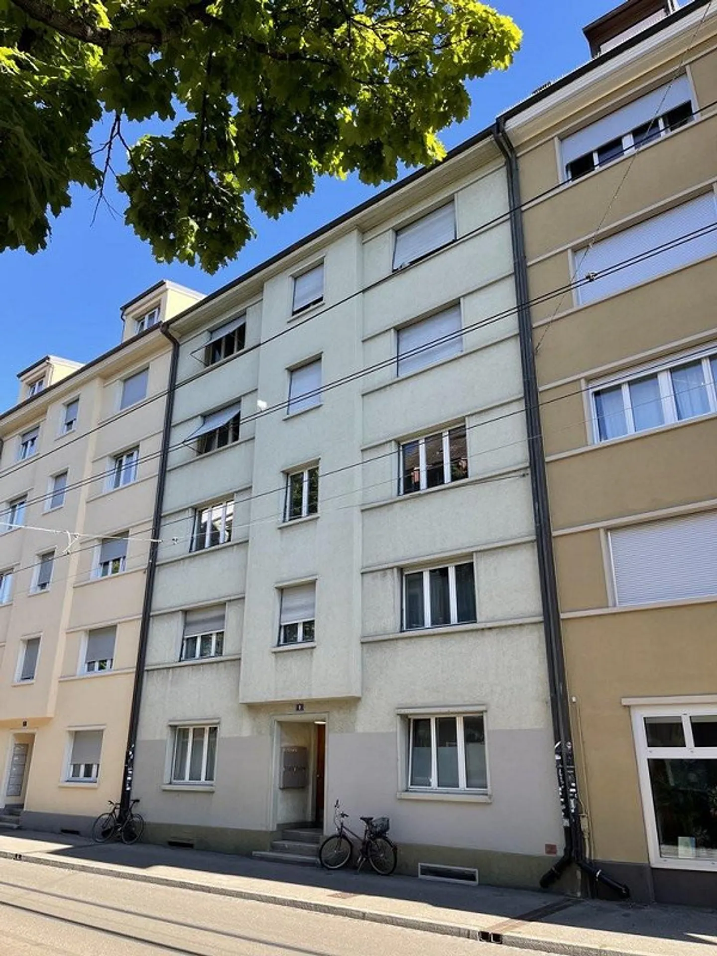 Sanierte 2-Zimmerwohnung mit Balkon in Kleinbasel - Photo 1 sur 5