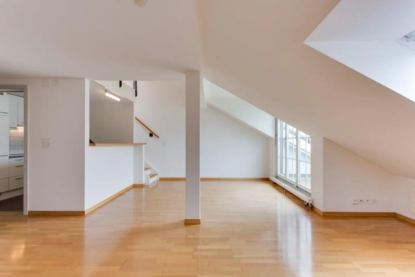 Vivere e godere della vita vicino al pittoresco centro storico - Foto 7 di 11