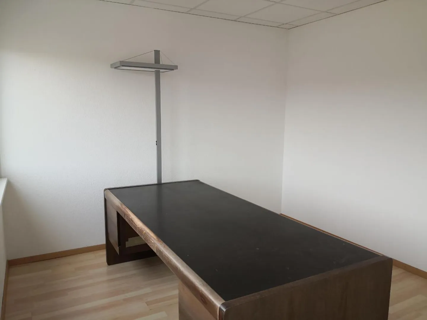 Bureau à louer - Photo 8 sur 9