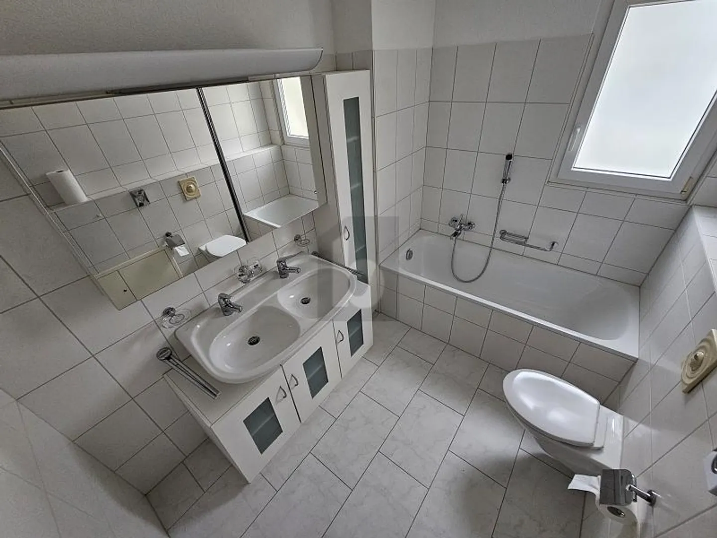 Geräumige Wohnung in Auw - Foto 2 von 6