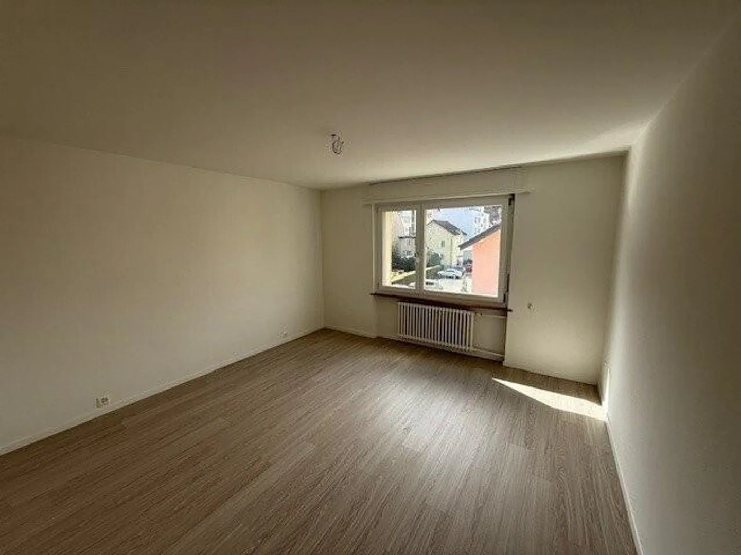Grosszügige renovierte Wohnung - Foto 8 von 11