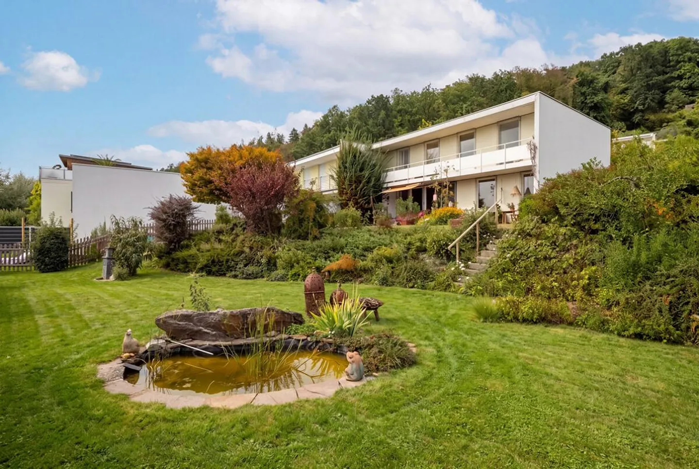 Geroldswil: Semi-Detached House with Garden and Beautiful Views - Photo 1 of 6