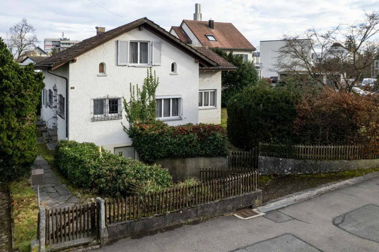 Historisches Einfamilienhaus mit Potenzial in Buchs AG - Foto 3 von 13