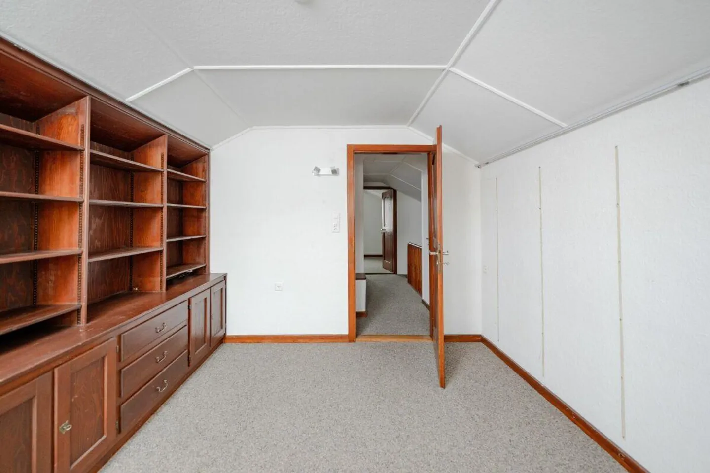 Historisches Einfamilienhaus mit Potenzial in Buchs AG - Foto 12 von 13