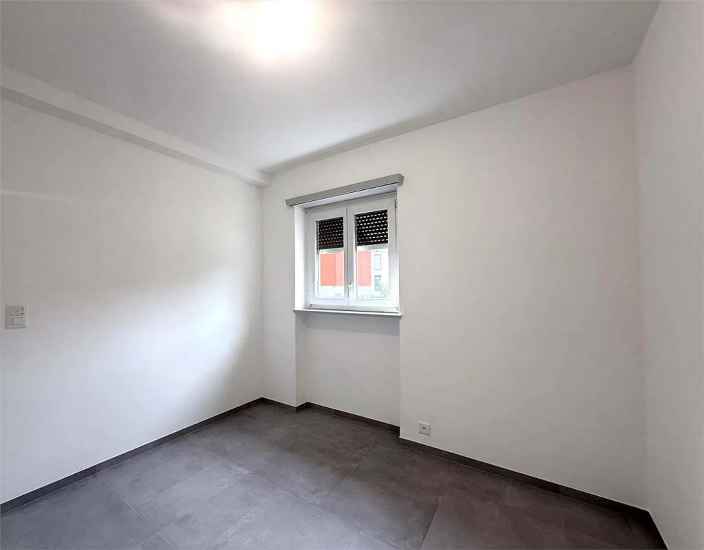 Eine moderne 3,5-Zimmer-Wohnung mit privatem Garten in Pregassona - Foto 4 von 7