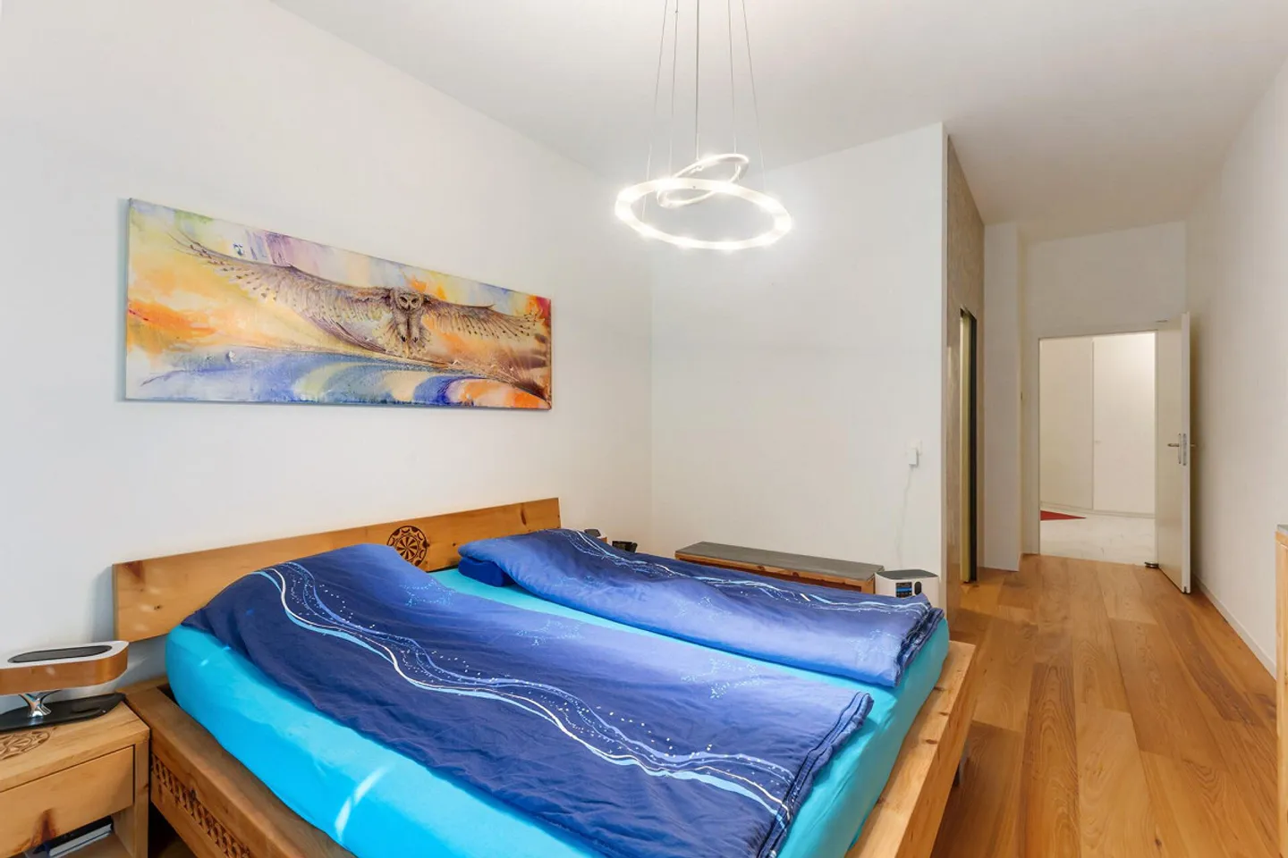Plenty of Space to Live: 4.5-Room Apartment with Generous Layout - Photo 7 of 15