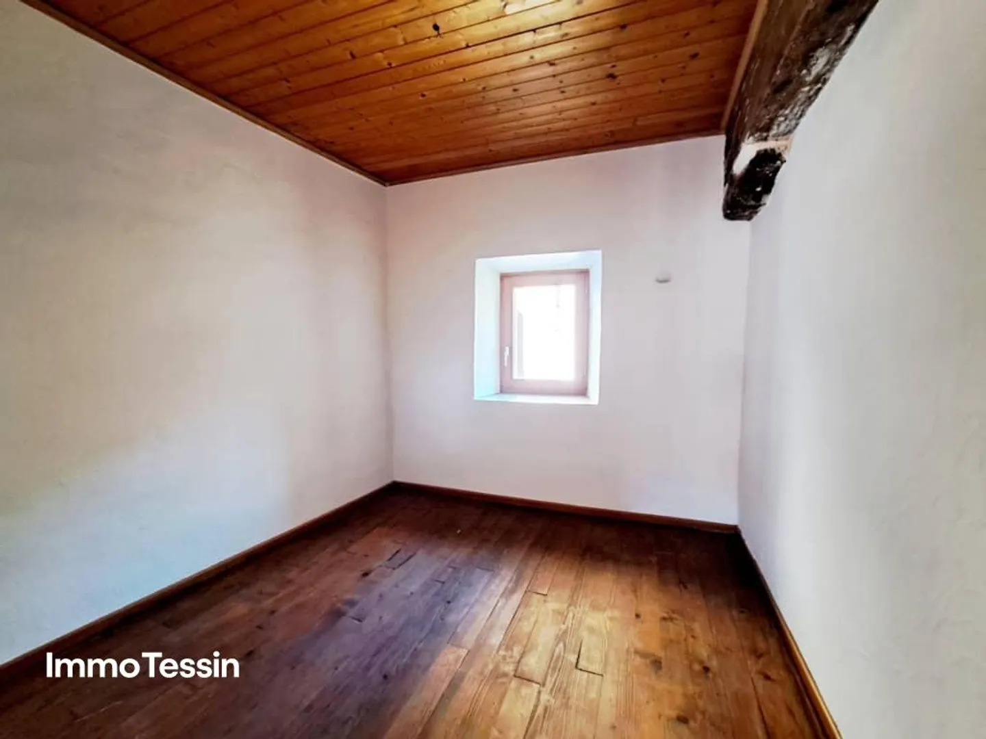 Grosszügiges & charmantes Nucleo Tessinerhaus mit 2 Wohnungen an sc... - Foto 12 von 13