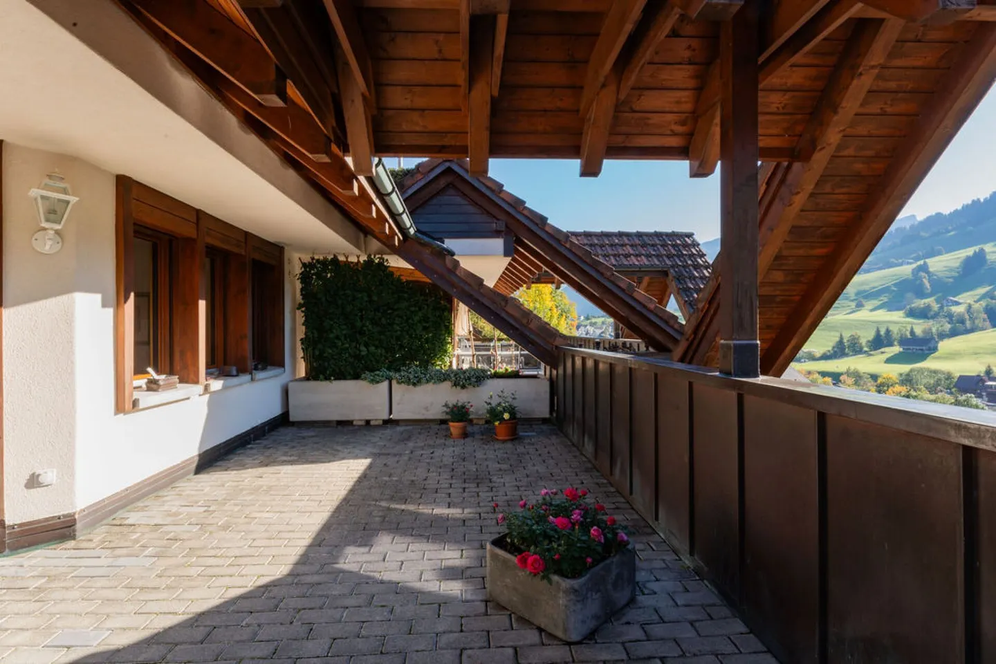 Well-maintained terrace apartment with mountain panorama! - Photo 11 of 13