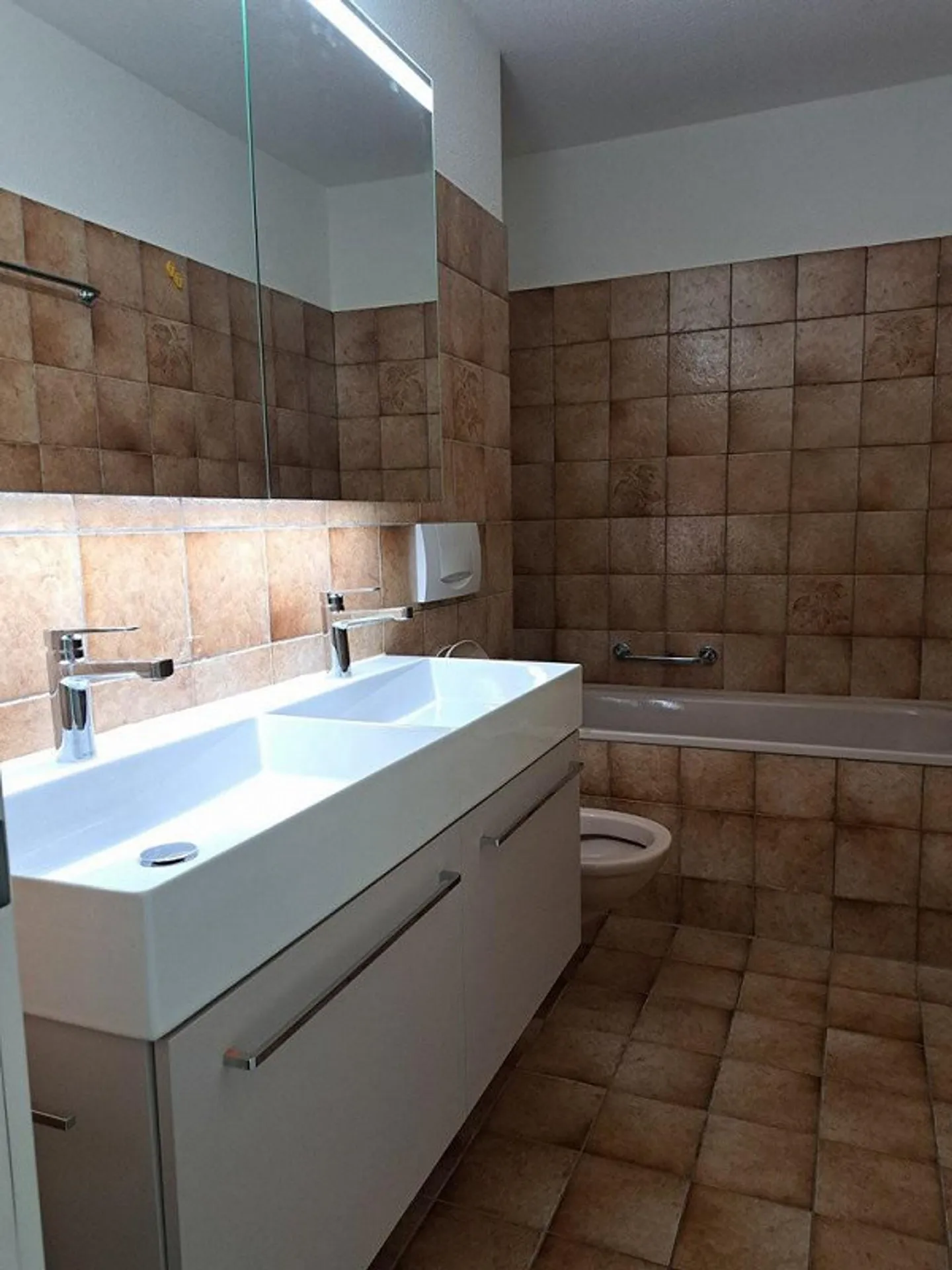 Charming 4-room apartment in District 2 - TEMPORARY UNTIL 30.06.2027 - Photo 7 of 7