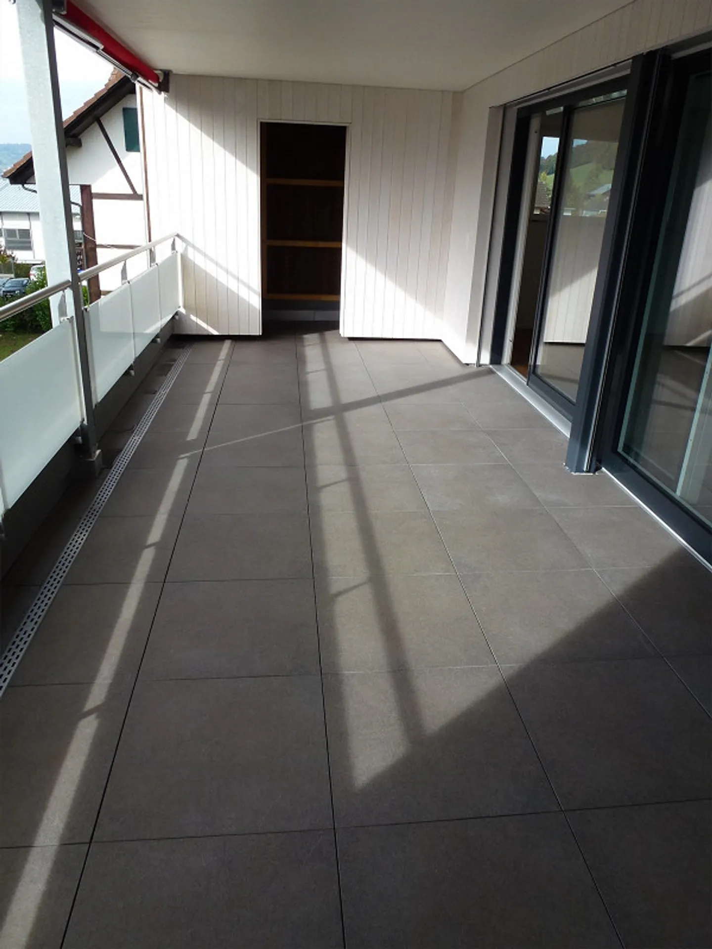 Moderne 4.5 Zimmer-Wohnung - Foto 6 von 15