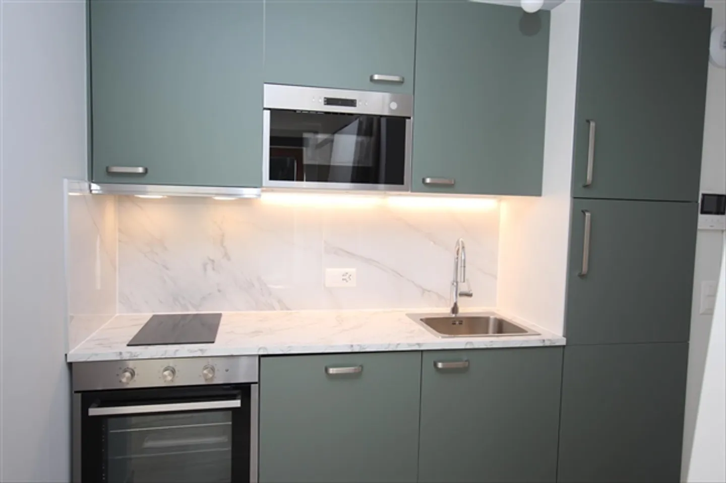 studio apartment - Photo 2 of 6